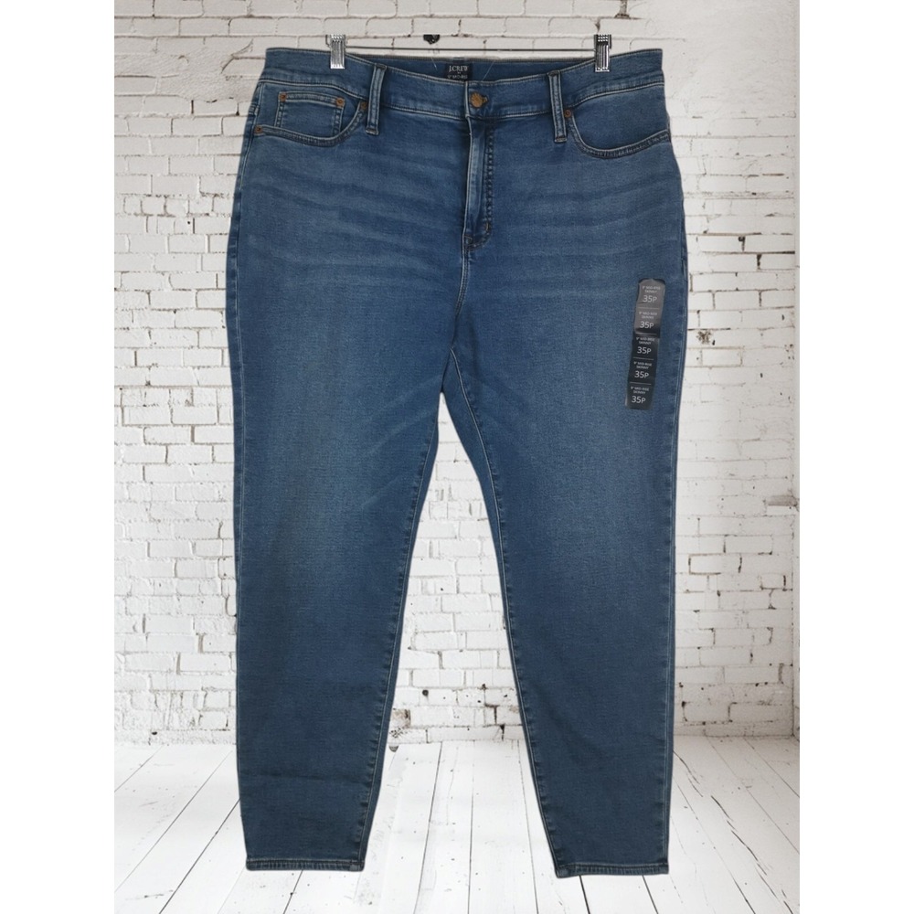 J.Crew 9" mid-rise skinny jean in signature stretch+ Size 35p Actual 38x25 NWT